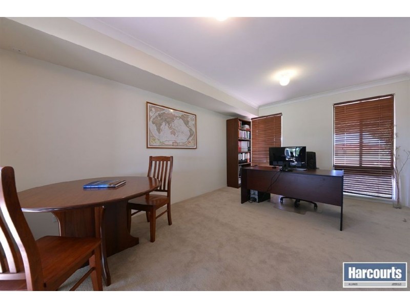 22 Parkinson Court, Hillarys WA 6025