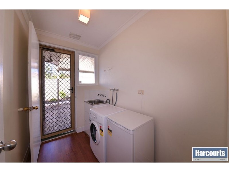 10A Mandalay Place, Craigie WA 6025