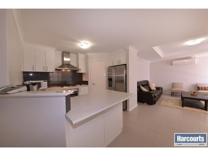 41 Osaka Loop, Hocking WA 6065