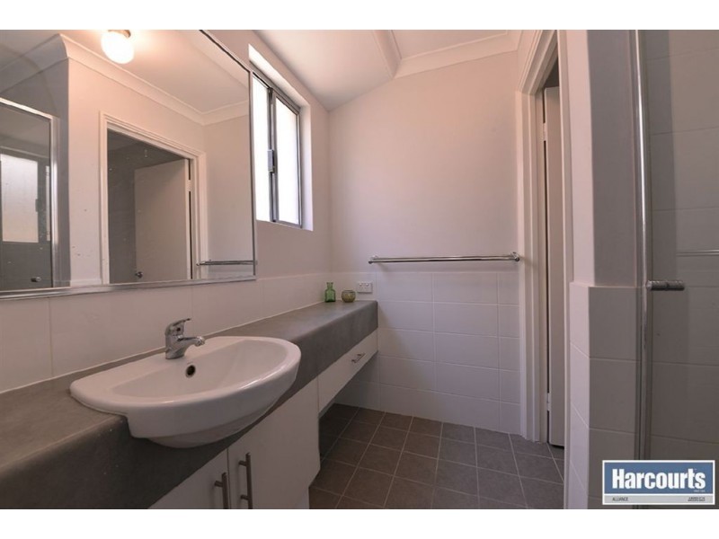 41 Osaka Loop, Hocking WA 6065