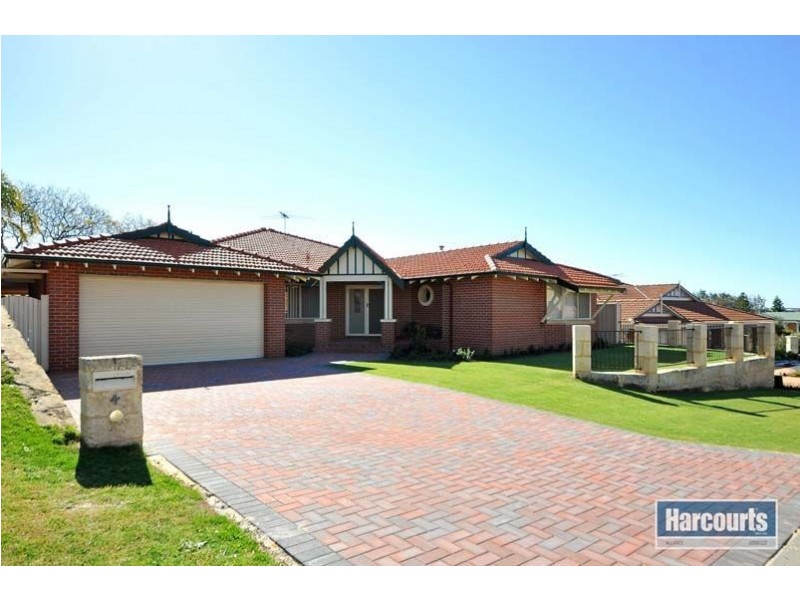 4 Barrier Green, Ocean Reef WA 6027