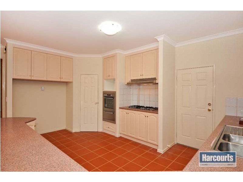 4 Barrier Green, Ocean Reef WA 6027