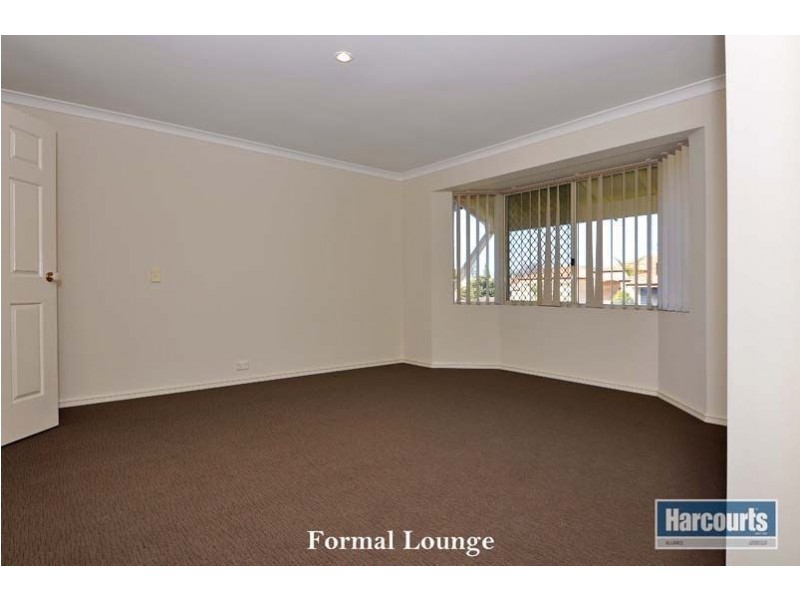 4 Barrier Green, Ocean Reef WA 6027