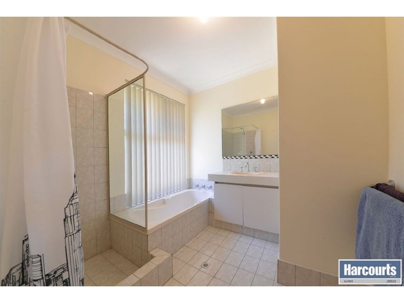 12 Ghan Place, Currambine WA 6028