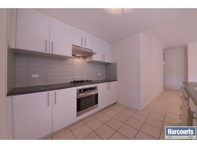 7/5 Eastleigh Loop, Currambine WA 6028