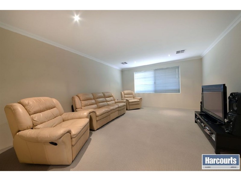 39 Wallum Road, Banksia Grove WA 6031