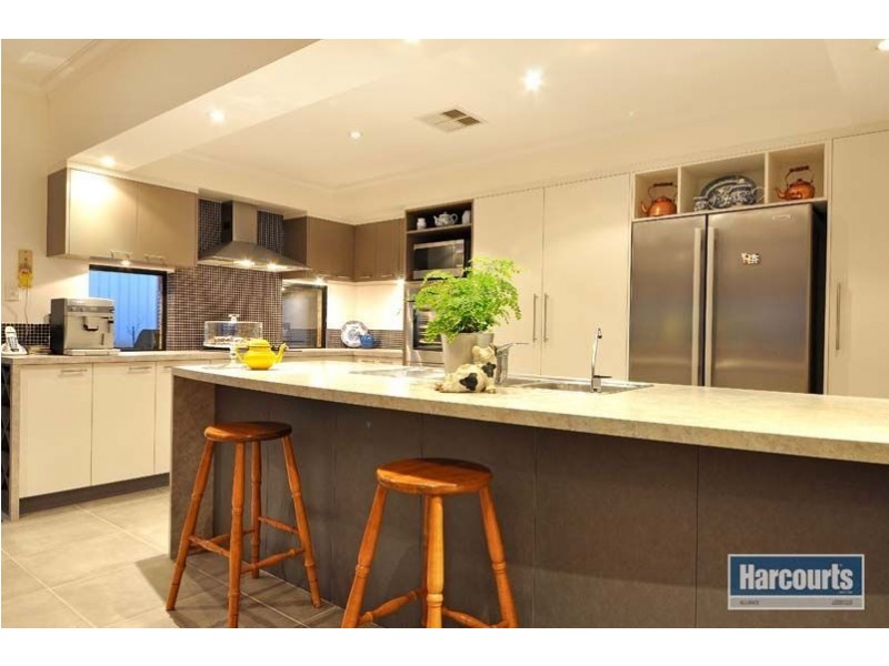 21 Westbury Lane, Madeley WA 6065