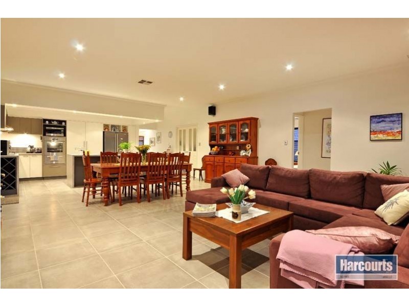 21 Westbury Lane, Madeley WA 6065