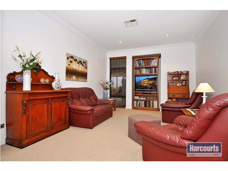21 Westbury Lane, Madeley WA 6065