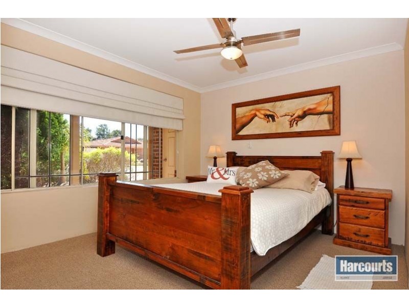 19 Serpentine Gardens, Clarkson WA 6030