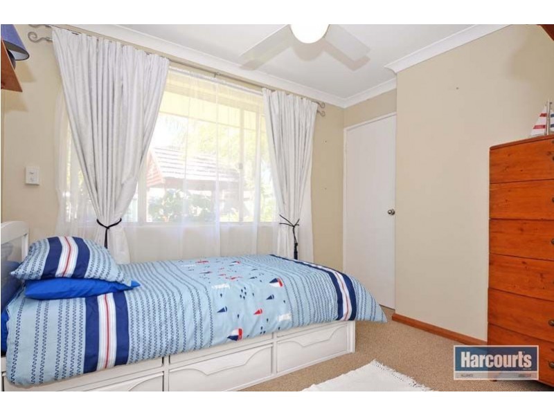 19 Serpentine Gardens, Clarkson WA 6030