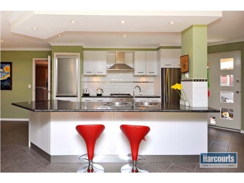 19 Serpentine Gardens, Clarkson WA 6030