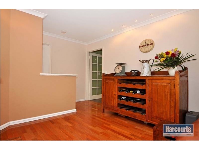 19 Serpentine Gardens, Clarkson WA 6030