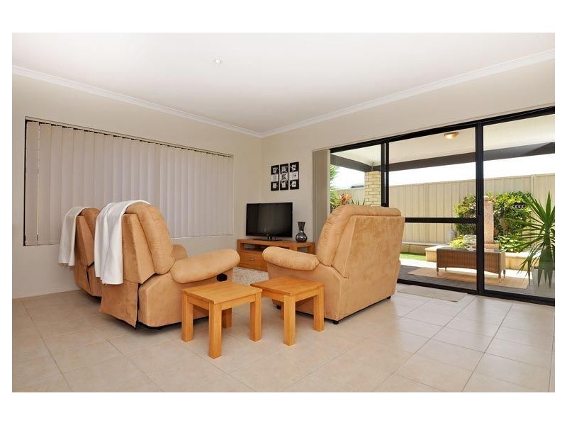 22B Hursthill Street, Madeley WA 6065