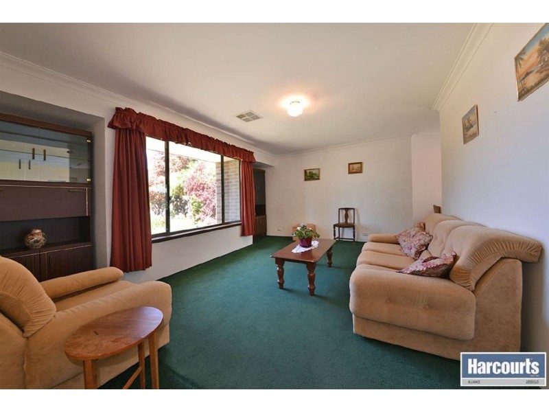 10 Scarp Close, Edgewater WA 6027