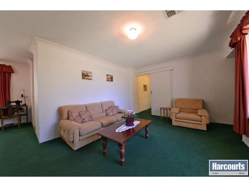 10 Scarp Close, Edgewater WA 6027