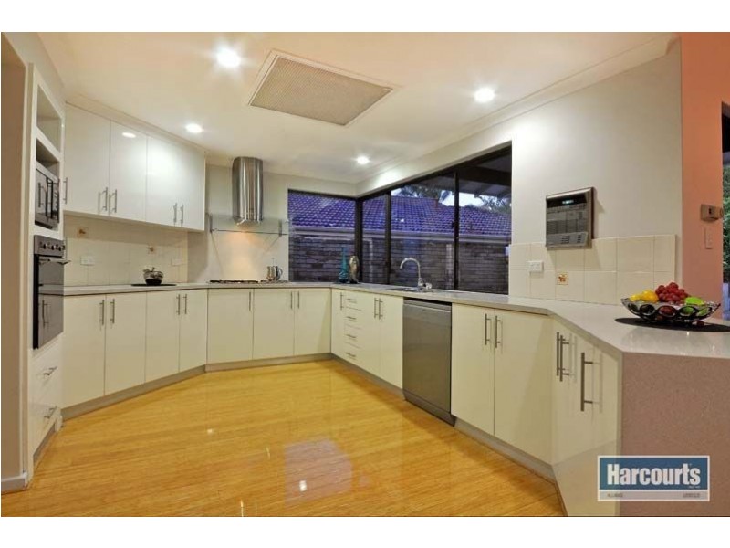 6 Parkvista Grove, Carine WA 6020