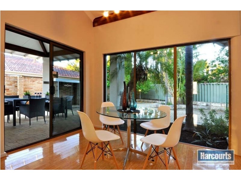 6 Parkvista Grove, Carine WA 6020