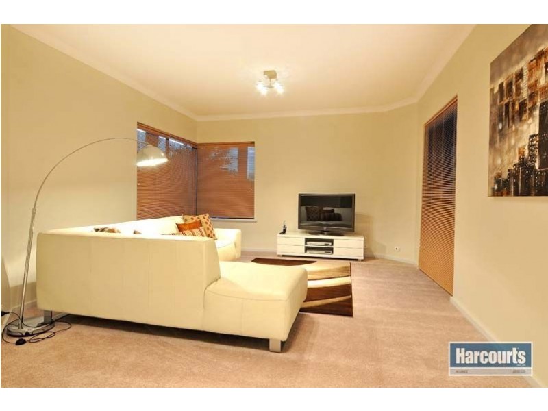 6 Parkvista Grove, Carine WA 6020