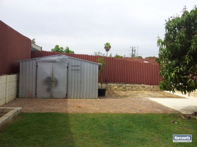 24 Liddell Street, Girrawheen WA 6064