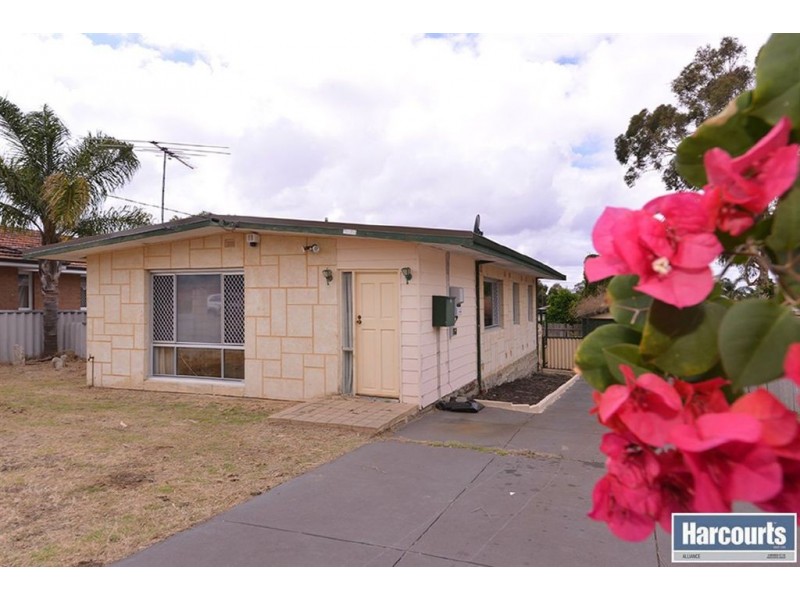 27 Brecknock Way, Girrawheen WA 6064