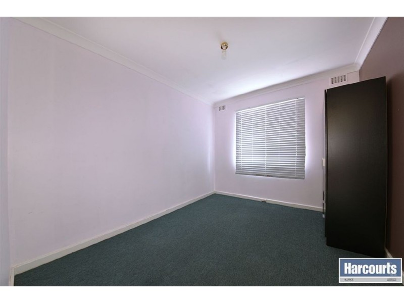 27 Brecknock Way, Girrawheen WA 6064