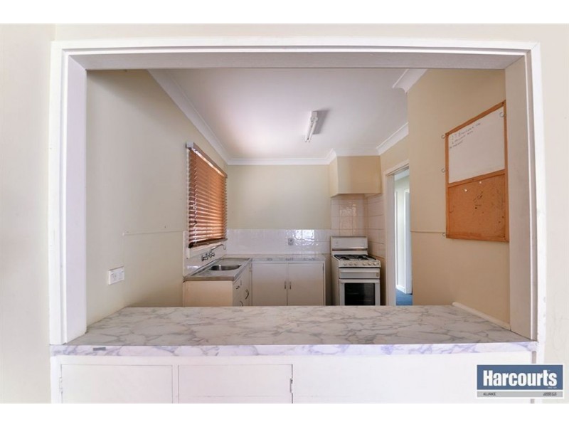 27 Brecknock Way, Girrawheen WA 6064