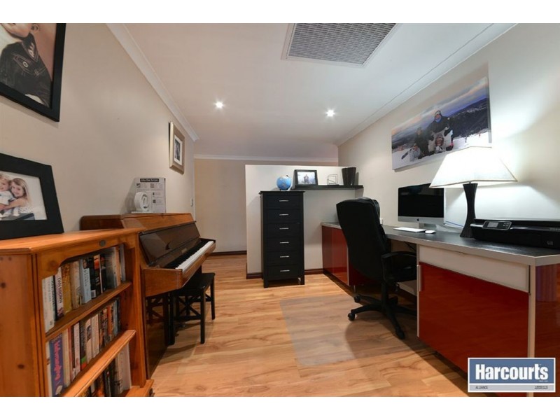 23 Mokutu Court, Quinns Rocks WA 6030