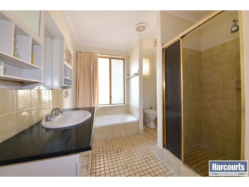 30 Pathfinder Road, Padbury WA 6025