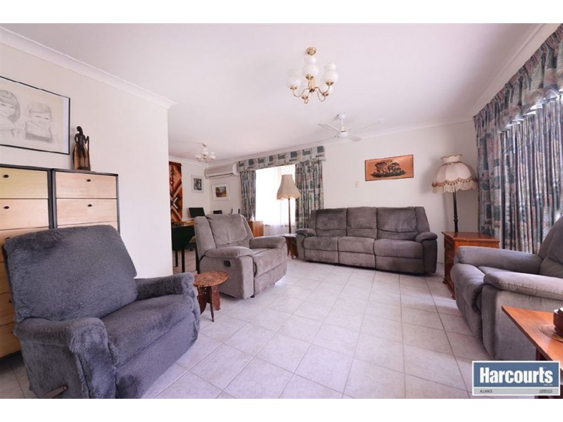 30 Pathfinder Road, Padbury WA 6025