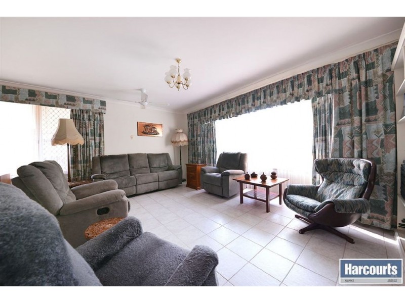 30 Pathfinder Road, Padbury WA 6025