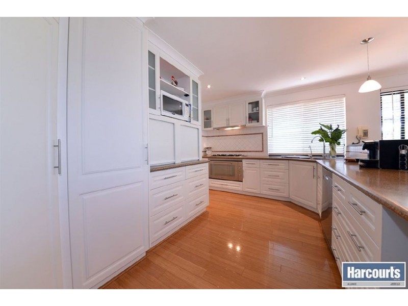 3 Vanguard Place, Currambine WA 6028