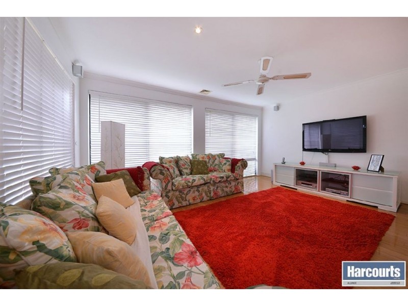 3 Vanguard Place, Currambine WA 6028
