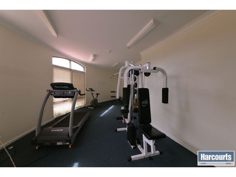 2/27 Piccadilly Circle, Joondalup WA 6027