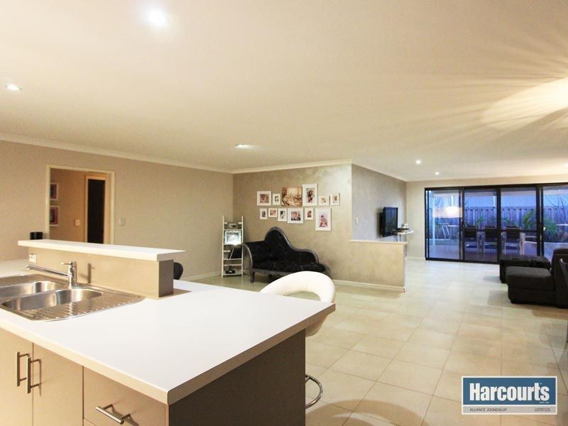 12 Werai Road, Ellenbrook WA 6069