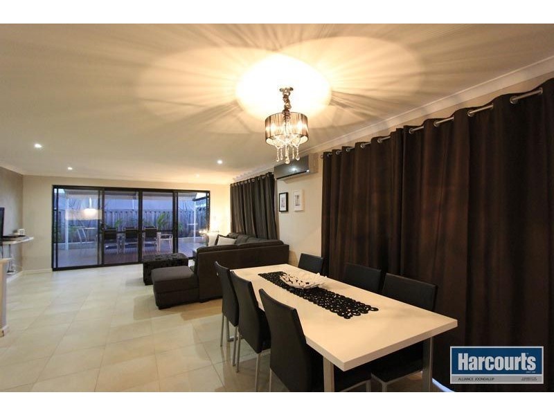 12 Werai Road, Ellenbrook WA 6069