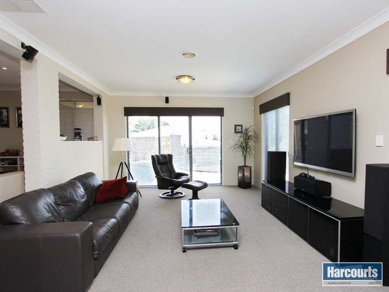 1 Kiah Court, Kingsley WA 6026