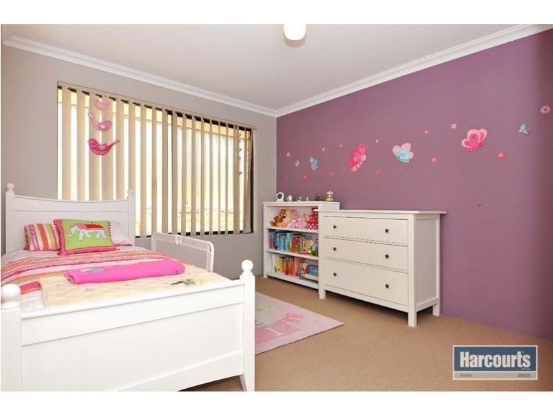 14 Wilmot Bend, Madeley WA 6065