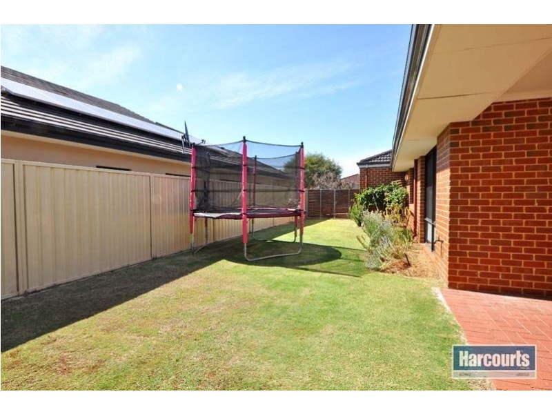 14 Wilmot Bend, Madeley WA 6065