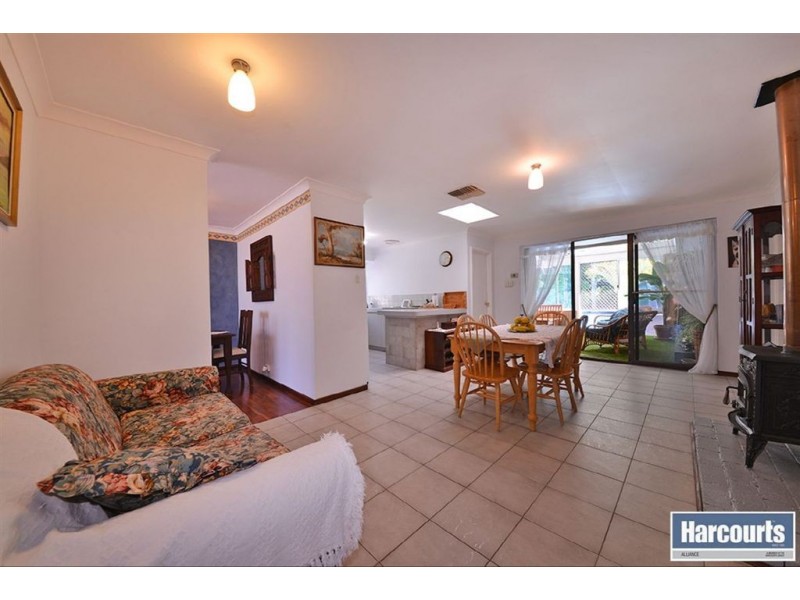 49 Lakevalley Drive, Edgewater WA 6027