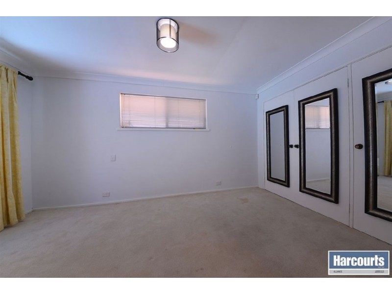 49 Lakevalley Drive, Edgewater WA 6027