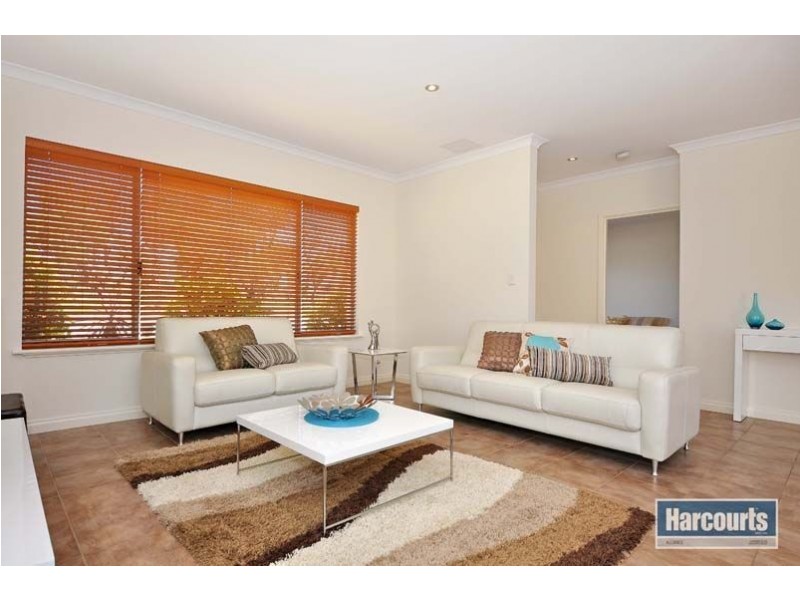 29 Cooper Street, Madeley WA 6065