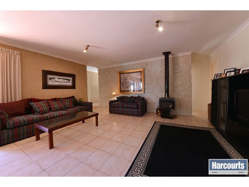 29 Chadstone Road, Craigie WA 6025