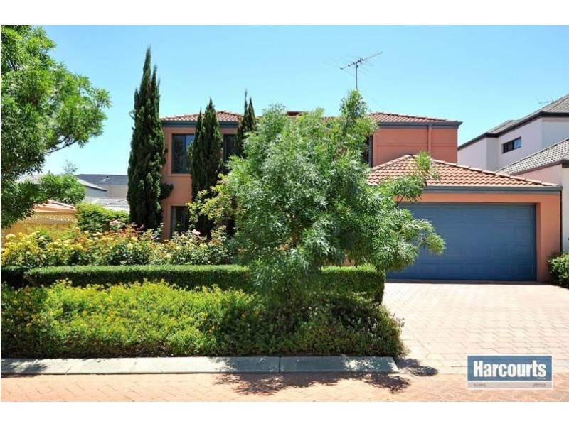 14 Woodlake Retreat, Kingsley WA 6026