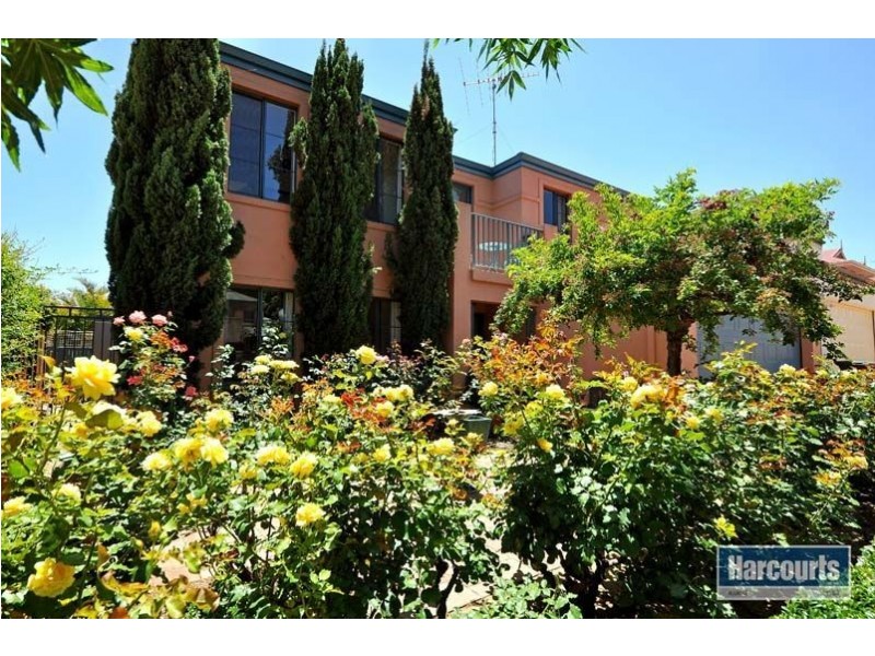 14 Woodlake Retreat, Kingsley WA 6026