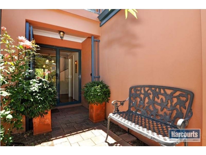 14 Woodlake Retreat, Kingsley WA 6026