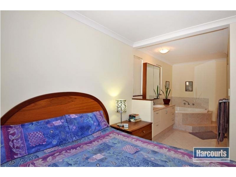 14 Woodlake Retreat, Kingsley WA 6026