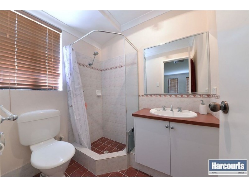 14 Tableland Way, Carramar WA 6031