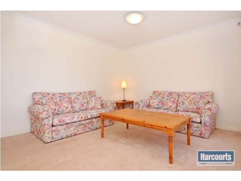 17 Long Island Pass, Connolly WA 6027