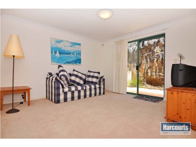 17 Long Island Pass, Connolly WA 6027